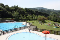 Ugarte Igaran igerilekuak irekita